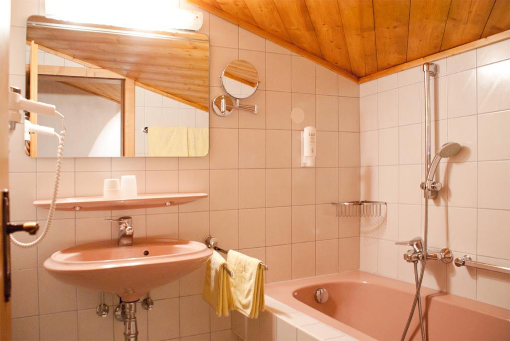 Hotel-Gasthof "Zur Muehle" Kaprun Phòng bức ảnh
