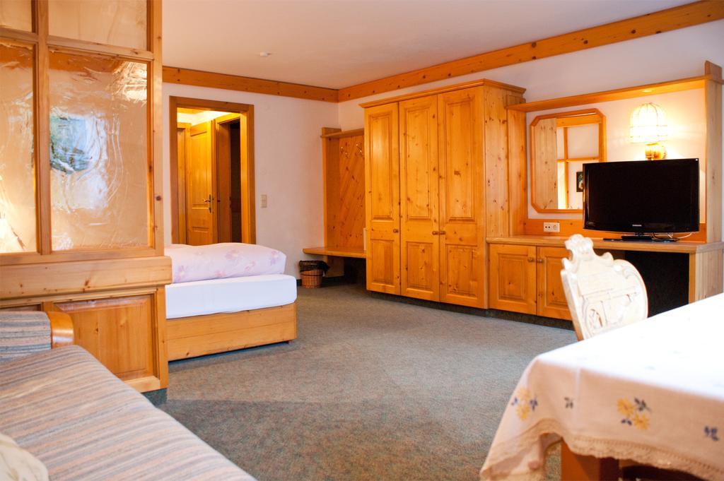 Hotel-Gasthof "Zur Muehle" Kaprun Phòng bức ảnh
